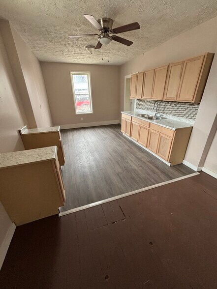 Building Photo - 4456 Warner Rd