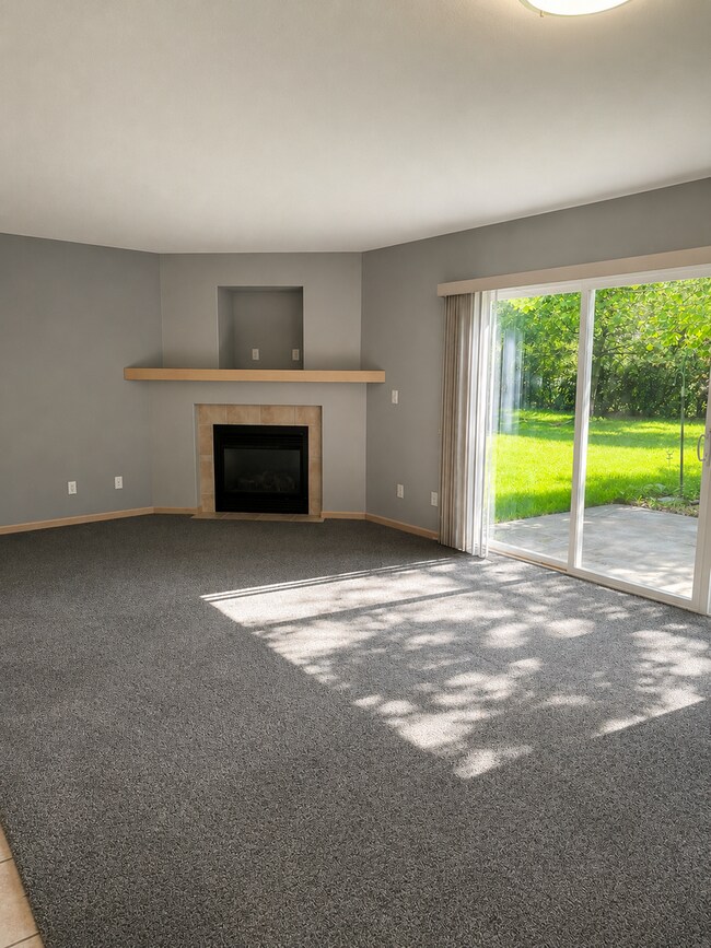 Building Photo - Welcome home to this spacious 2-bedroom, 2-bathroom rental