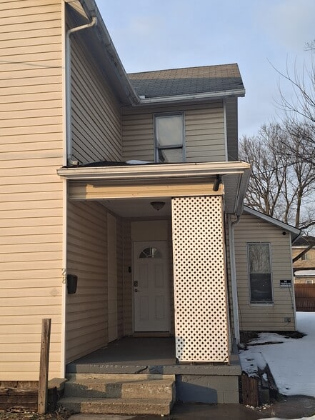 Building Photo - 28 Western Ave