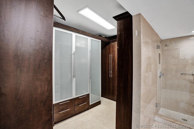 Building Photo - 1361 S Ocean Blvd
