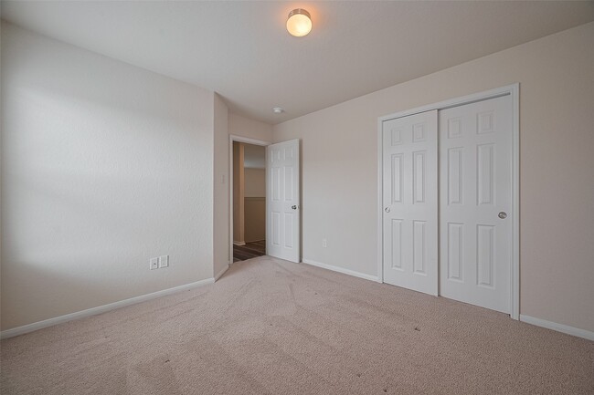 Building Photo - 2315 Zephyr Ln