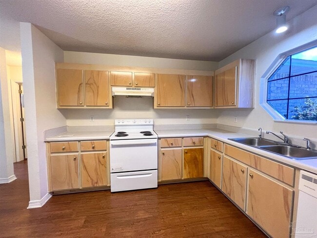 Building Photo - 1297 Middlebrook Dr