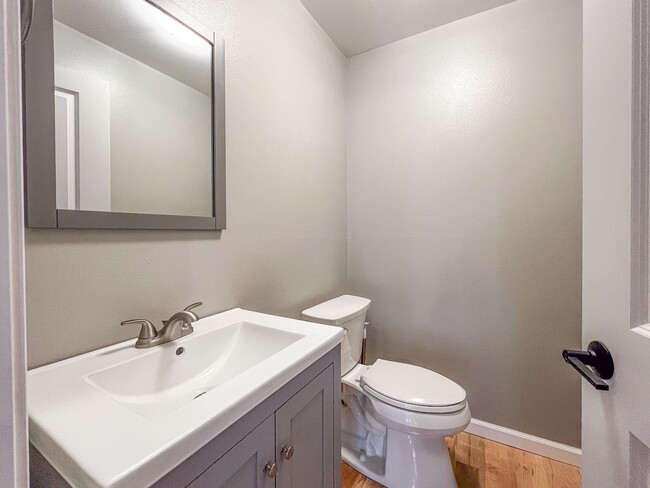 Building Photo - 13128 12th Dr SE