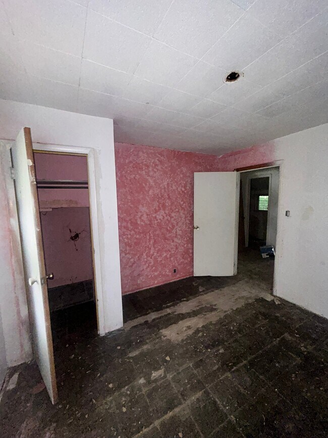 Building Photo - 17 Cahokia St