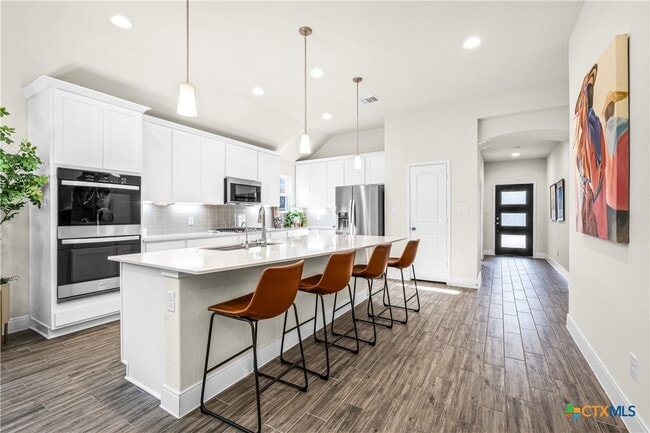 Building Photo - 2263 Bluewood St