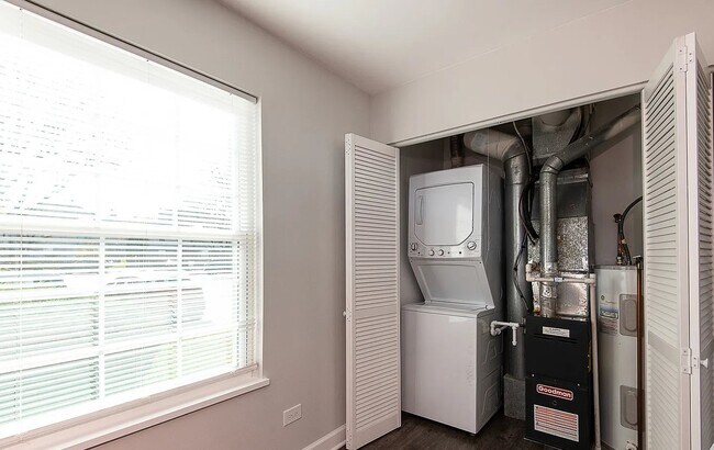 Building Photo - Safe, Clean & Convenient Living