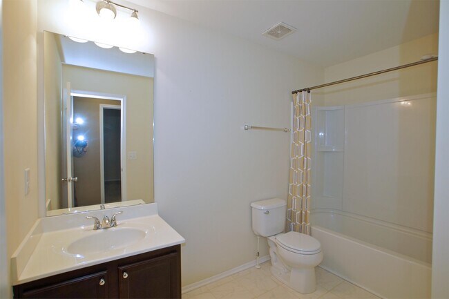Building Photo - 1802 Whirlaway Ct