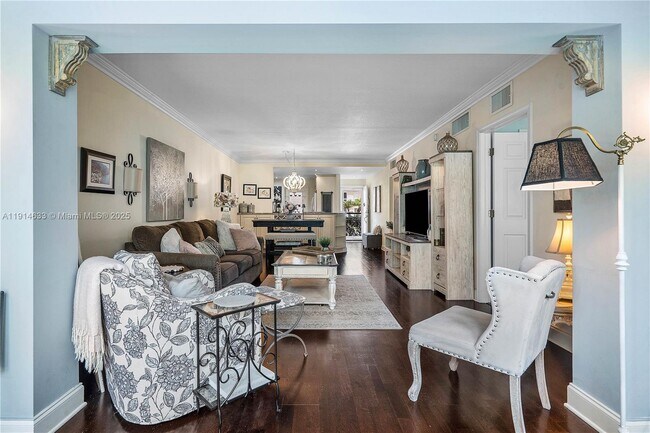 Building Photo - 1501 S Ocean Blvd