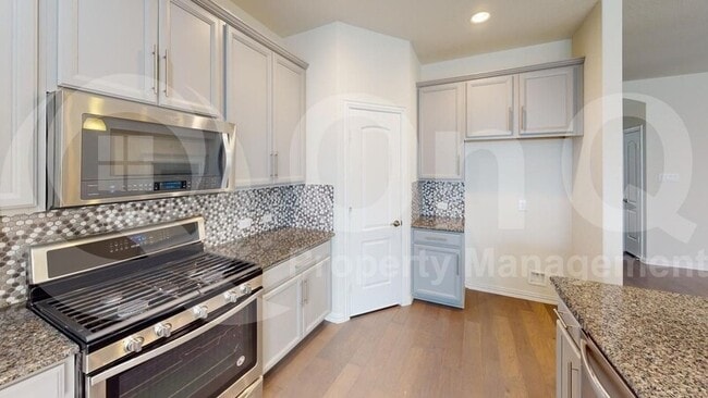 Building Photo - 1417 Westborough Dr
