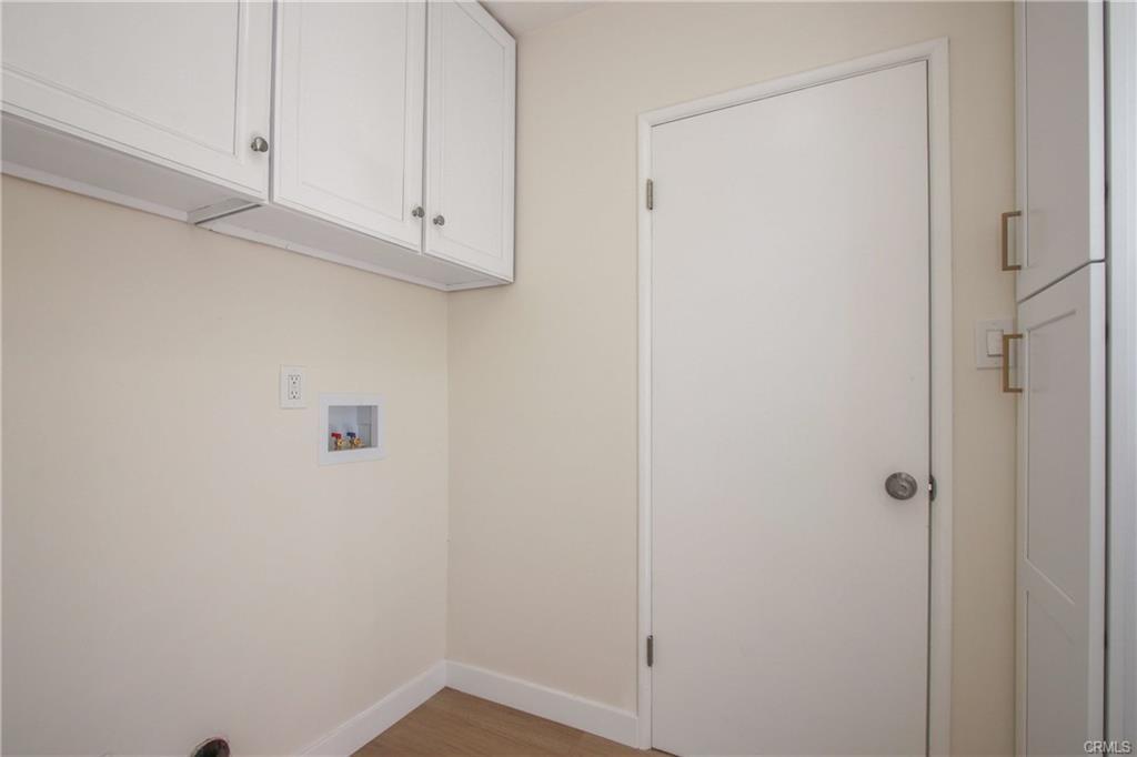 Building Photo - 1619 W 183rd St