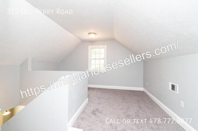 Building Photo - 319 Old Perry Rd