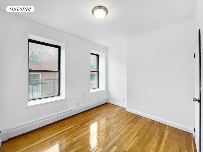 Building Photo - 523 W 49th St