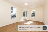 Building Photo - 190 8th St