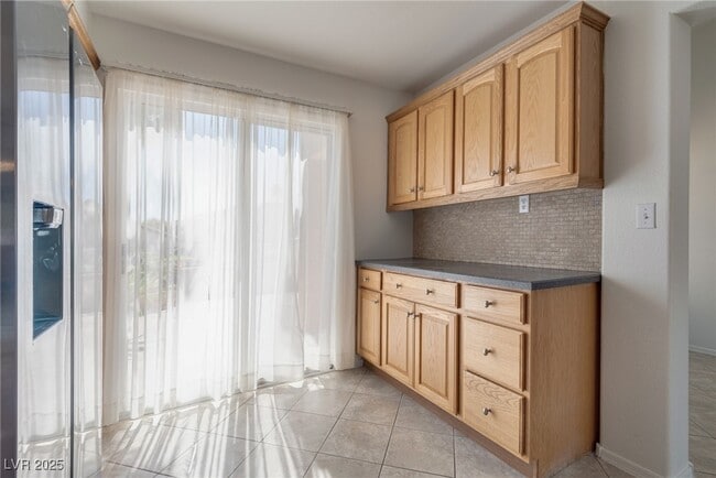 Building Photo - 10408 Leafgold Dr