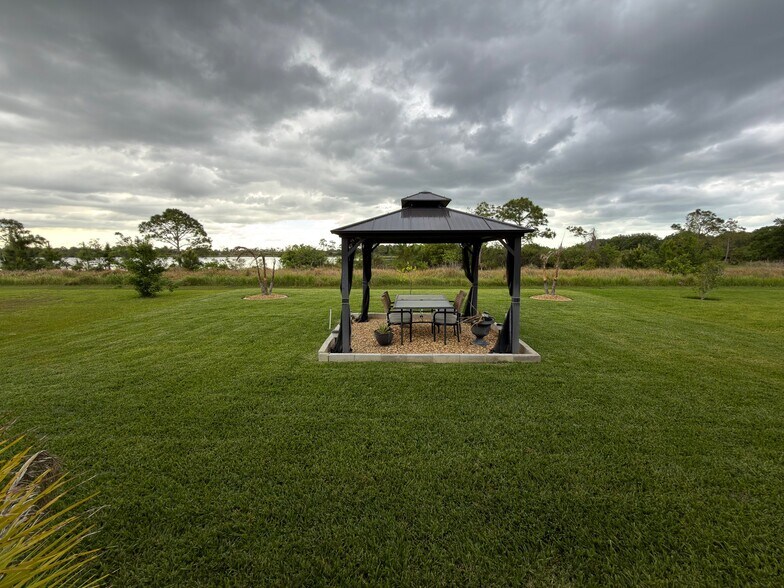 Building Photo - 2193 Farmhouse Rd SE