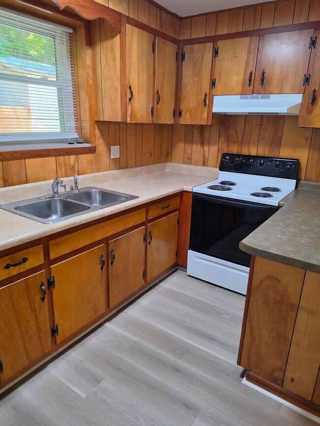 Building Photo - 1 bedroom 1 bath