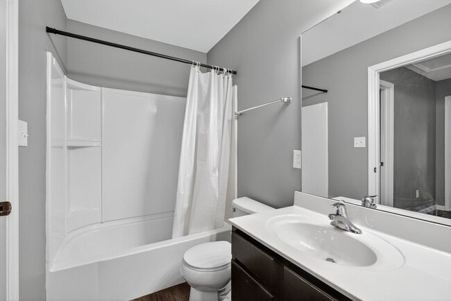 Building Photo - Charming 4-Bedroom Home in Springhurst Com...