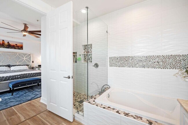 Building Photo - 2001 Coral Heights Blvd