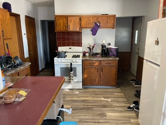 Building Photo - 921 N Riverfront Dr