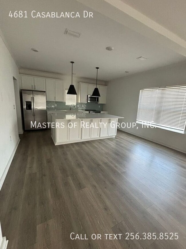 Building Photo - 4681 Casablanca Dr