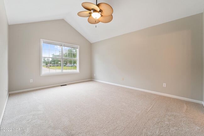 Building Photo - 130 Broadleaf Dr