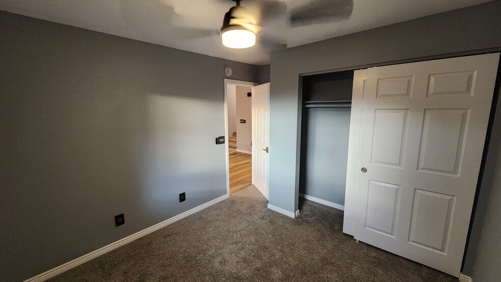 Building Photo - 2605 N Pinon Ridge Dr