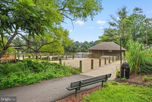 Building Photo - 18616 Pier Point Pl
