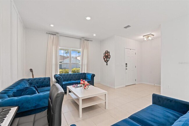 Building Photo - 5219 Tuscany Ln