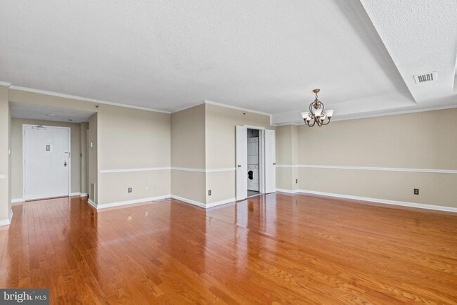 Building Photo - 3709 S George Mason Dr