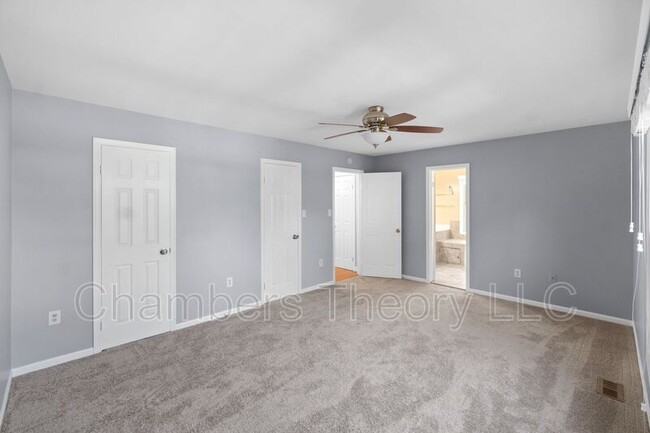 Building Photo - 2170 Kings Garden Way