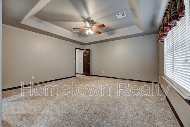 Building Photo - 4214 Topaz Cir