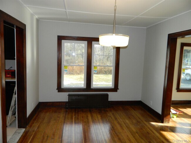 Building Photo - 714 NY-52