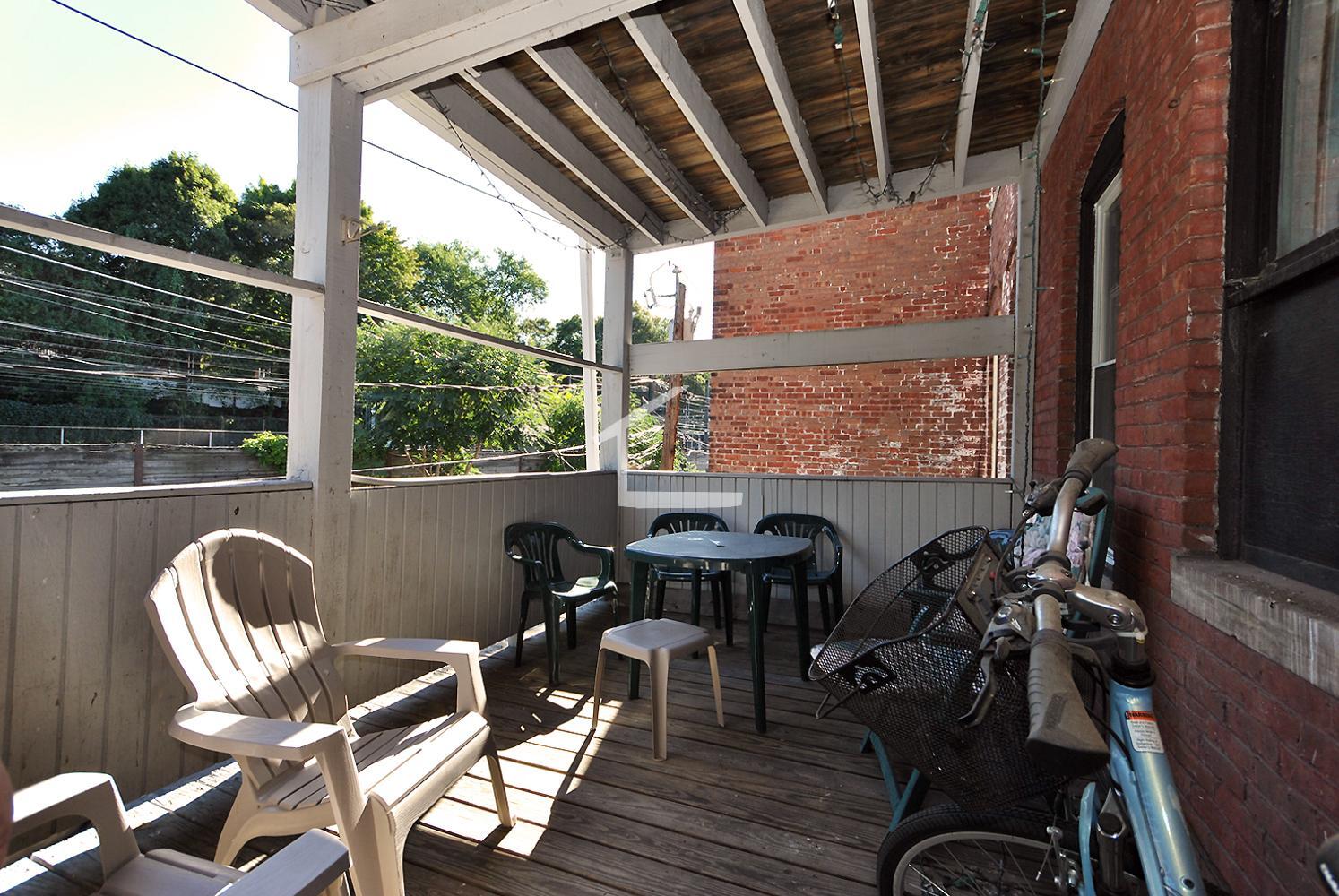 Building Photo - 10 Strathmore Rd