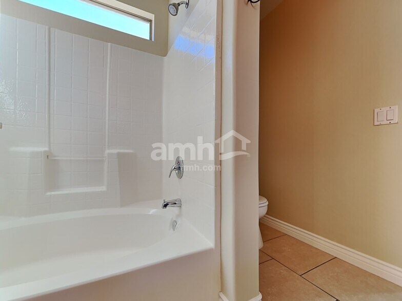Building Photo - 10045 E Calypso Cir