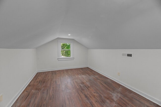 Building Photo - 209 Ellington St