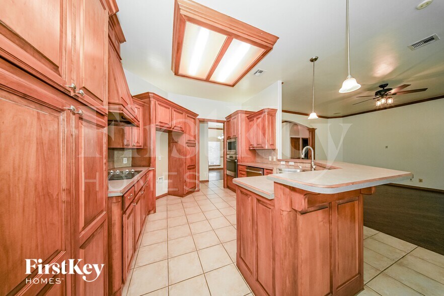 Building Photo - 1417 SW 133rd St