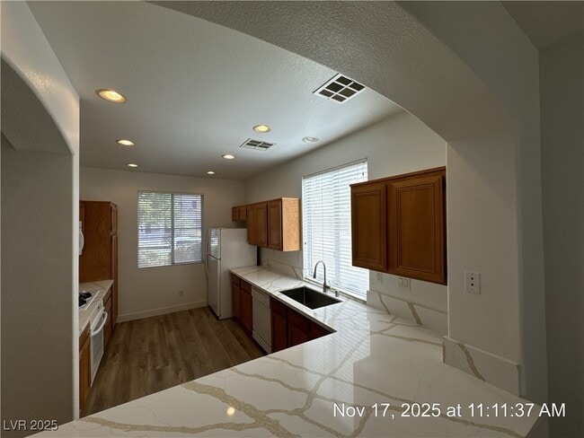 Building Photo - 2416 Tilden Way