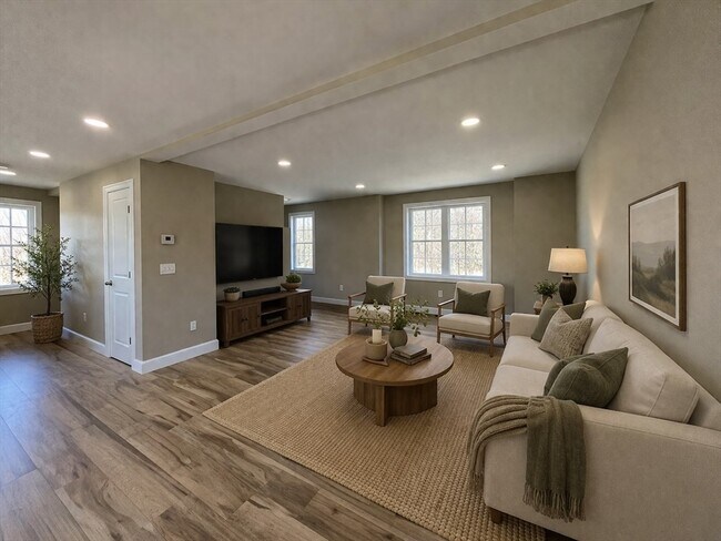 Building Photo - 150-152 W Main St