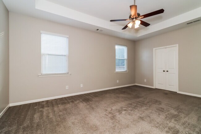 Building Photo - 311 Upper Pheasant Ct