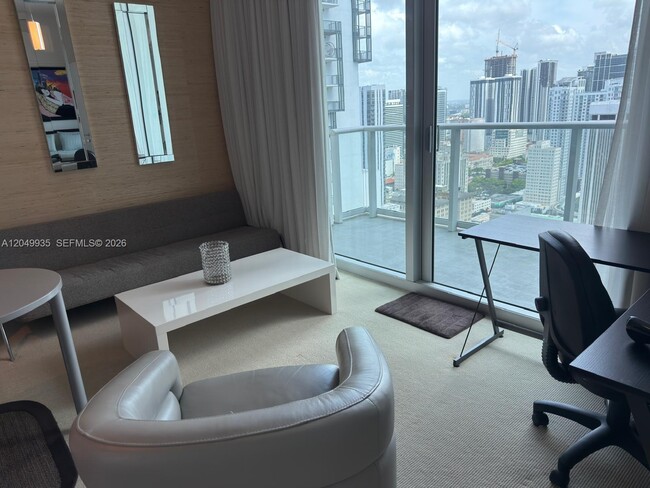 Building Photo - 300 S Biscayne Blvd