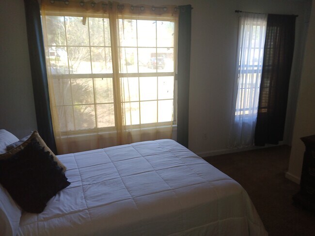 Building Photo - 3955 Cypress Pointe Dr