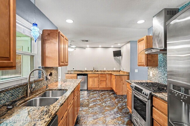 Building Photo - 512 Dijon Dr