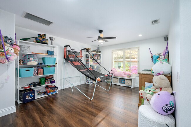 Building Photo - 2554 Kirsten Lee Dr