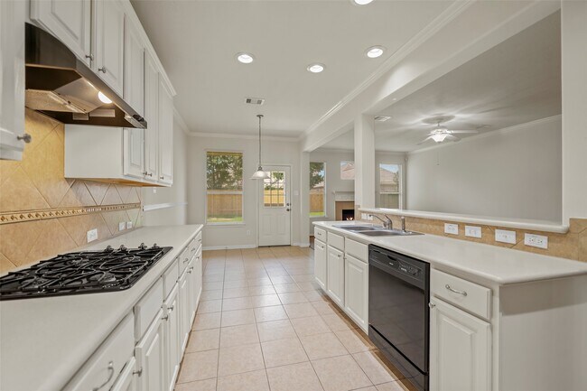 Building Photo - 11515 Timberly Park Ln