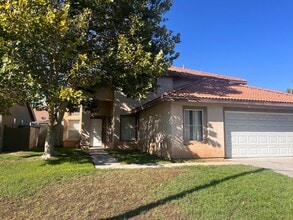 Building Photo - Beautiful 4bd/3ba House in Moreno Valley R...