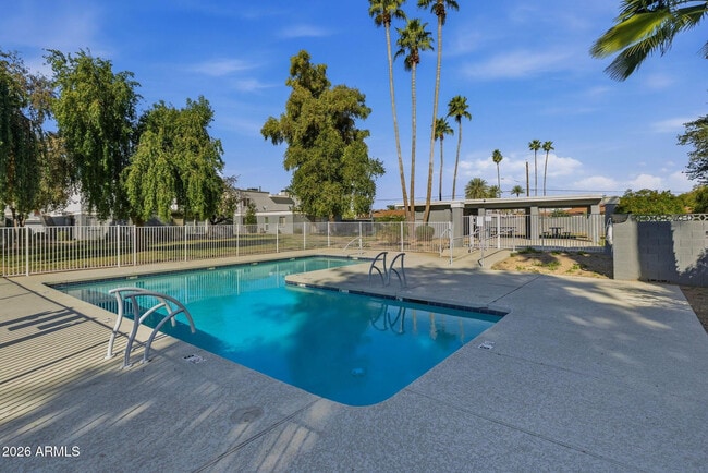 Building Photo - 6627 N 27th Ave