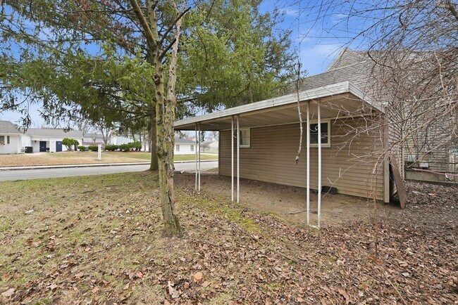 Building Photo - Freshly Updated 3BR Home with Garage & Carport