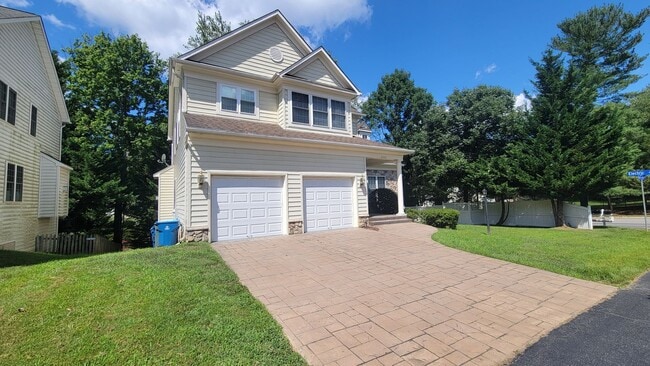 Primary Photo - Stunning and Spacious 5 Bed 4 Bath Colonial Home With A 2-Car Garage In Bailwick