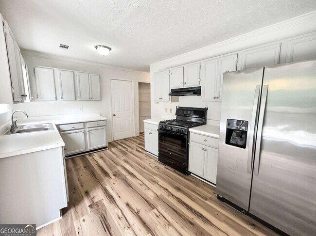 Building Photo - 2945 Georgian Manor Dr