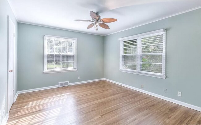 Building Photo - 3842 S Trenton Ave